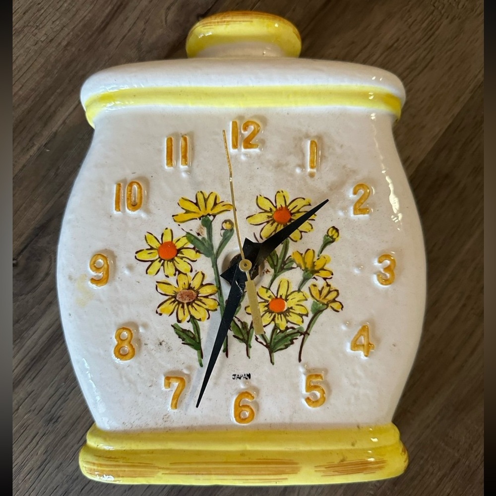 Vintage floral Wall Clock